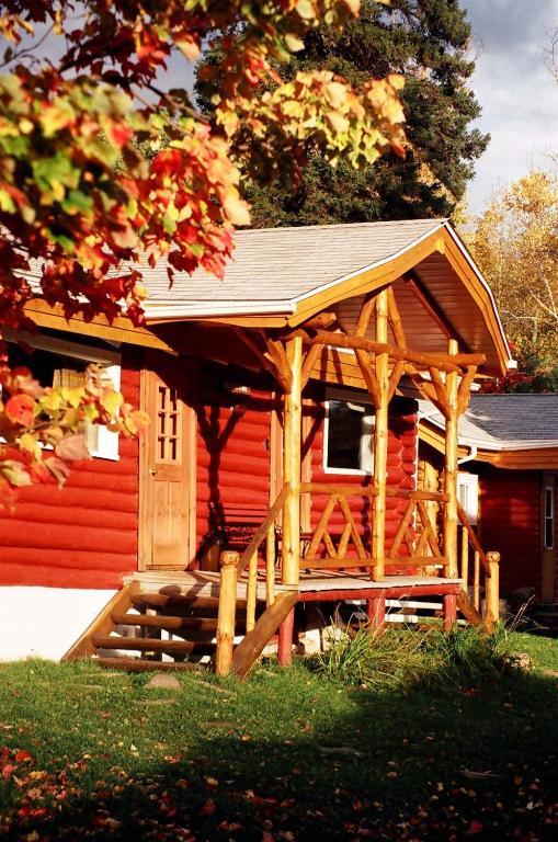 Kan-A-Mouche Pourvoirie Auberge Et Chalets Saint-Michel Pokój zdjęcie