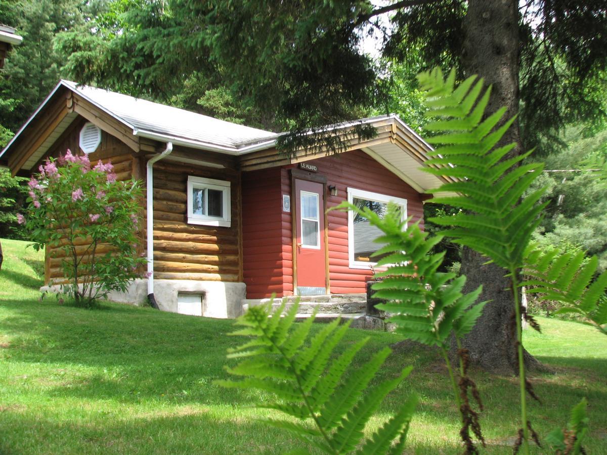 Kan-A-Mouche Pourvoirie Auberge Et Chalets Saint-Michel Zewnętrze zdjęcie