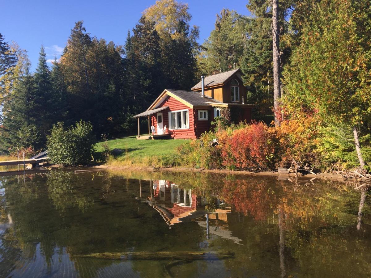 Kan-A-Mouche Pourvoirie Auberge Et Chalets Saint-Michel Zewnętrze zdjęcie