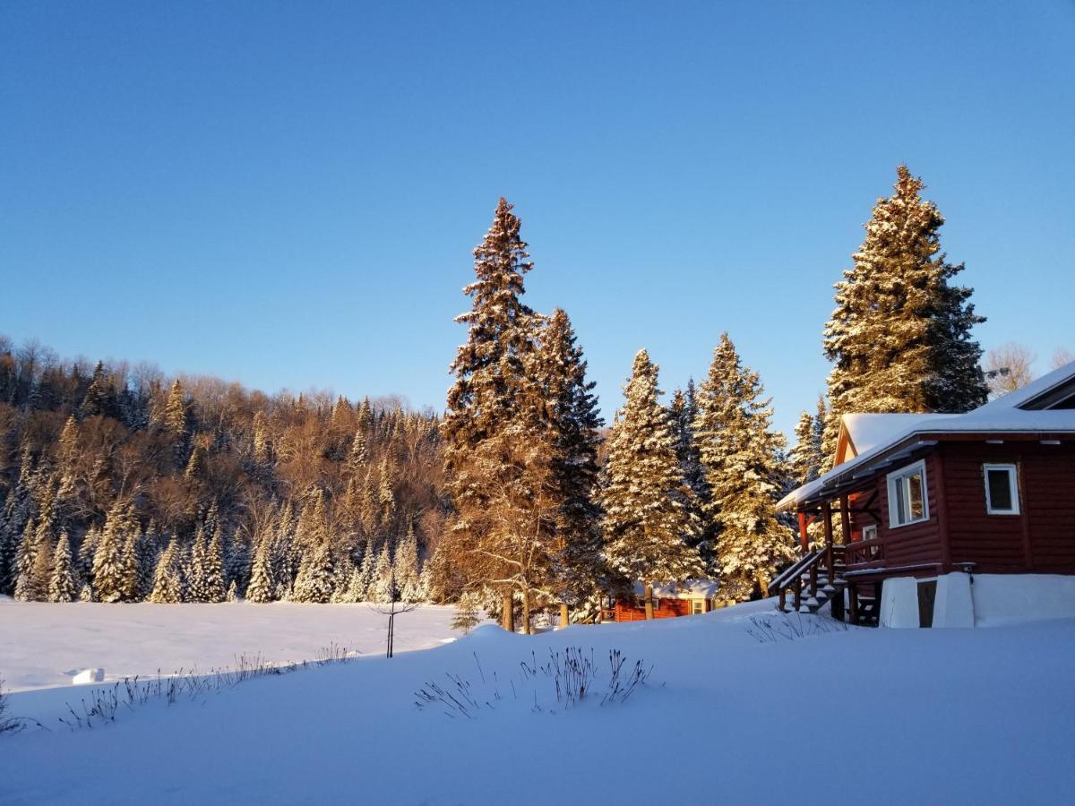 Kan-A-Mouche Pourvoirie Auberge Et Chalets Saint-Michel Zewnętrze zdjęcie