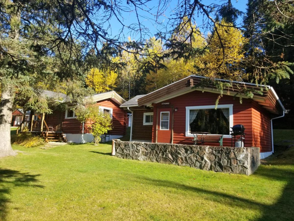 Kan-A-Mouche Pourvoirie Auberge Et Chalets Saint-Michel Zewnętrze zdjęcie